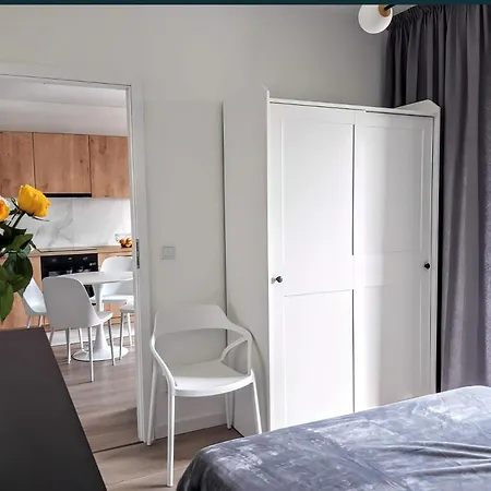 Fuzja - Komfortowe Mieszkania Blisko Centrum Lodzi Garaz *