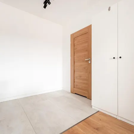 Fuzja - Komfortowe Mieszkania Blisko Centrum Lodzi Garaz Apartment