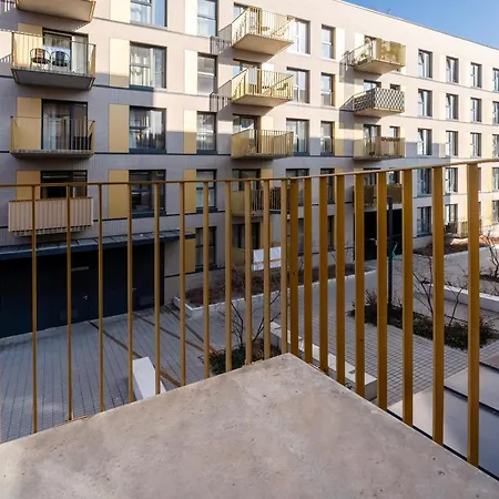 Fuzja - Komfortowe Mieszkania Blisko Centrum Lodzi Garaz Apartment